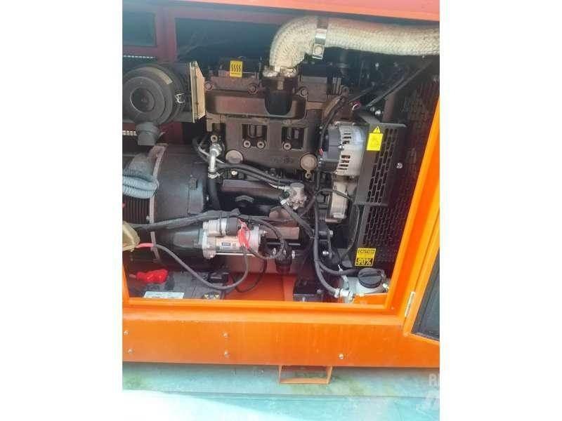  Gruau 22 KVA Naftové generátory
