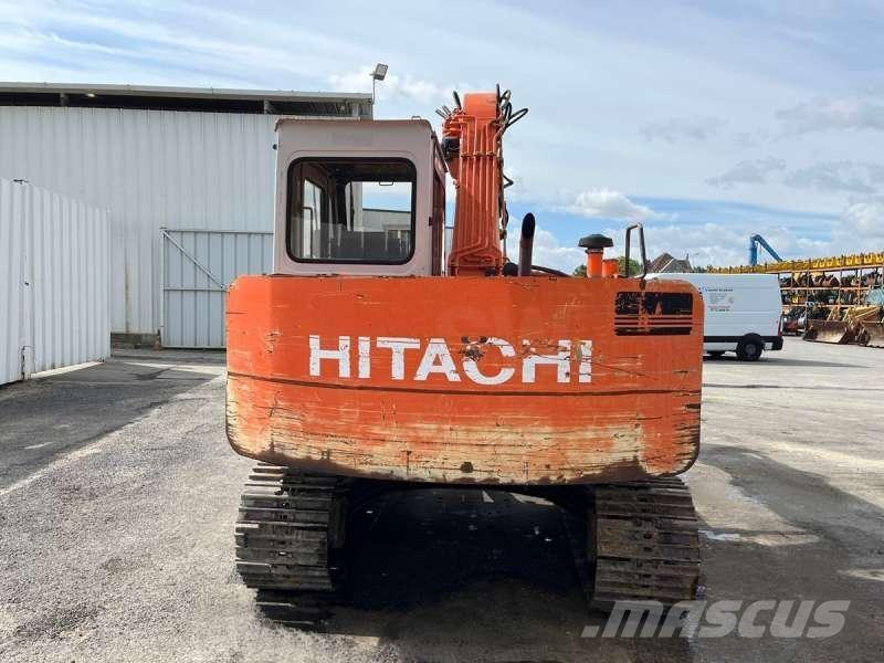 Hitachi EX60 Pásové rýpadlá