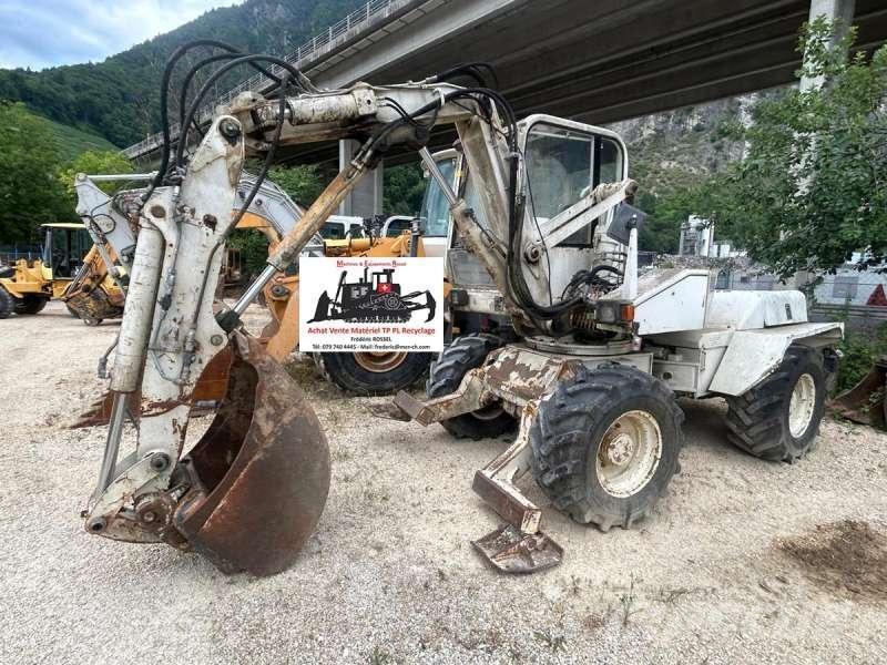 Mecalac 8CXI Kolesové rýpadlá