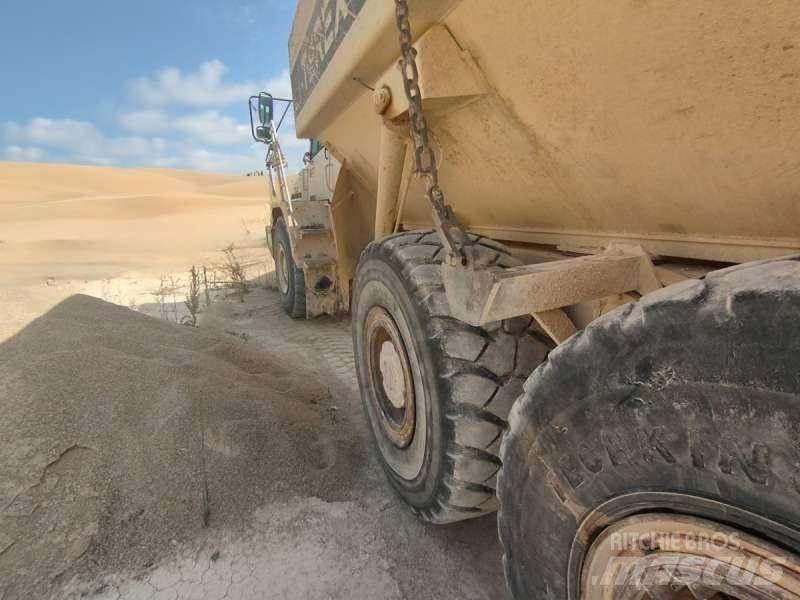 Terex TA30 Kĺbové nákladné autá