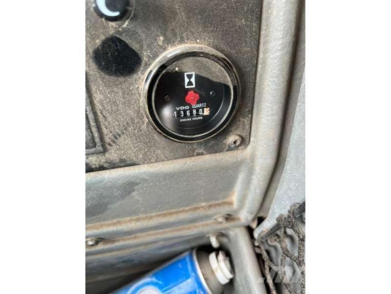 Volvo L180E Kolesové nakladače