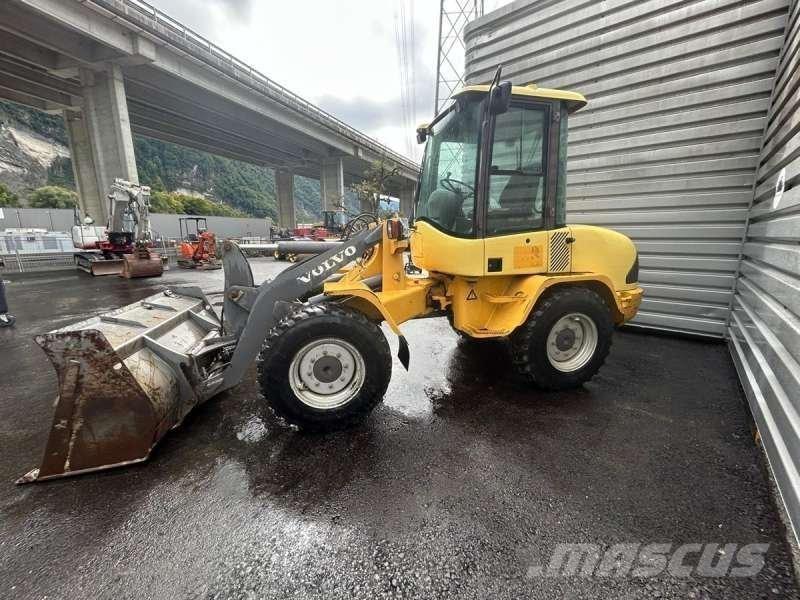 Volvo L30Z Mininakladače