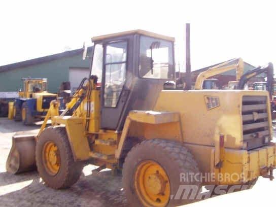 JCB 410 Kolesové nakladače