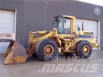 Komatsu WA450-1 Kolesové nakladače