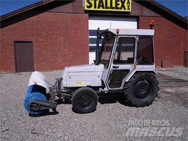 Mitsubishi 280 Traktory