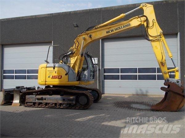 New Holland E150 Pásové rýpadlá