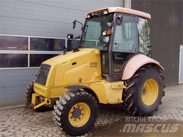 New Holland NH95 Traktory
