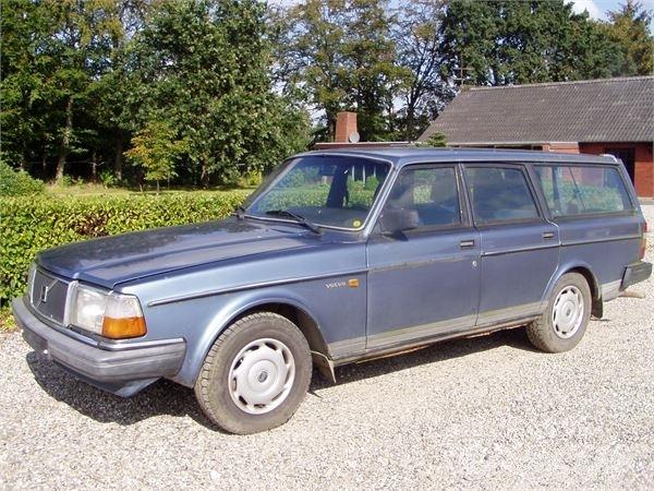 Volvo 240GL Automobily