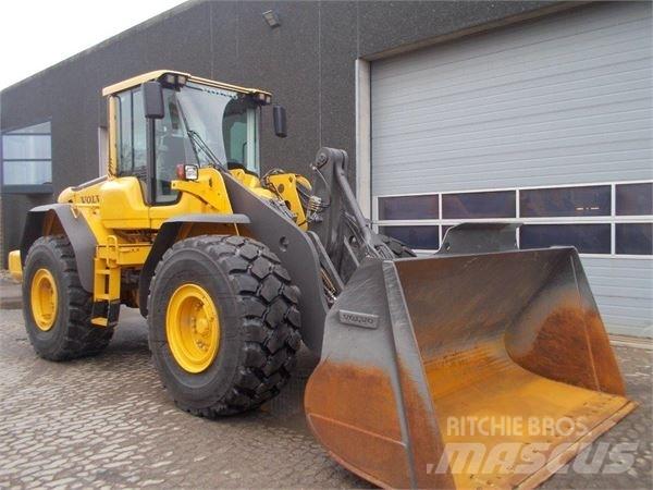 Volvo L110F Kolesové nakladače