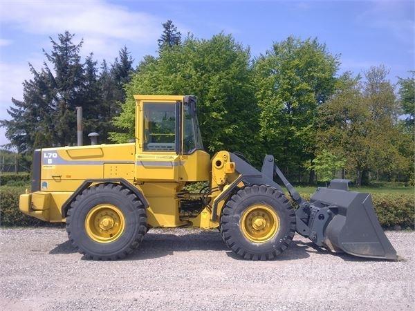 Volvo L70B Kolesové nakladače