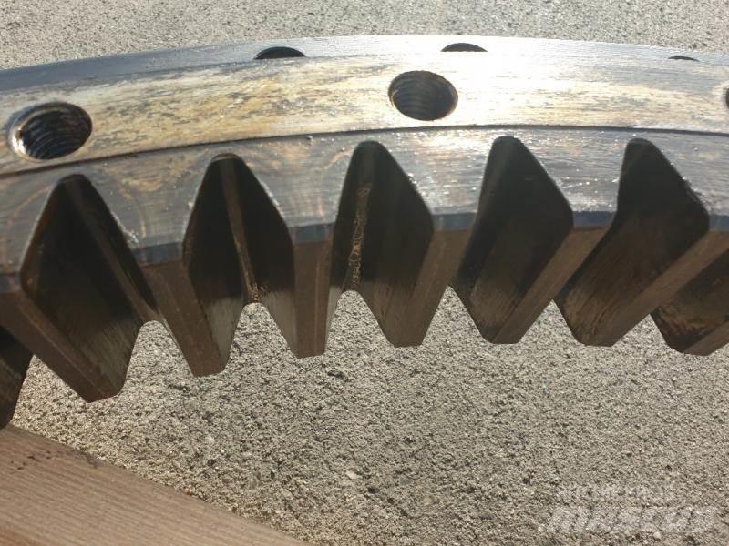 JCB JS 150 Podvozky a zavesenie kolies
