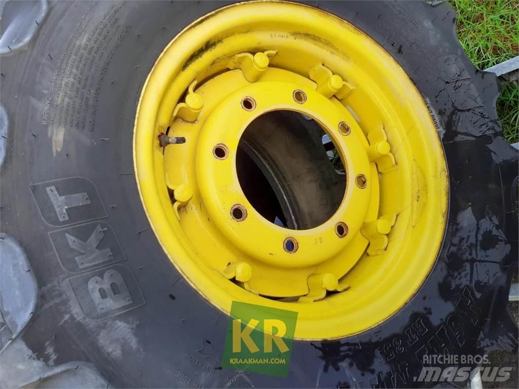 BKT 320/85R20 855 Pneumatiky, kolesá a ráfiky