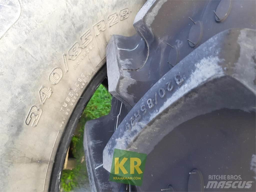 BKT 320/85R20 855 Pneumatiky, kolesá a ráfiky