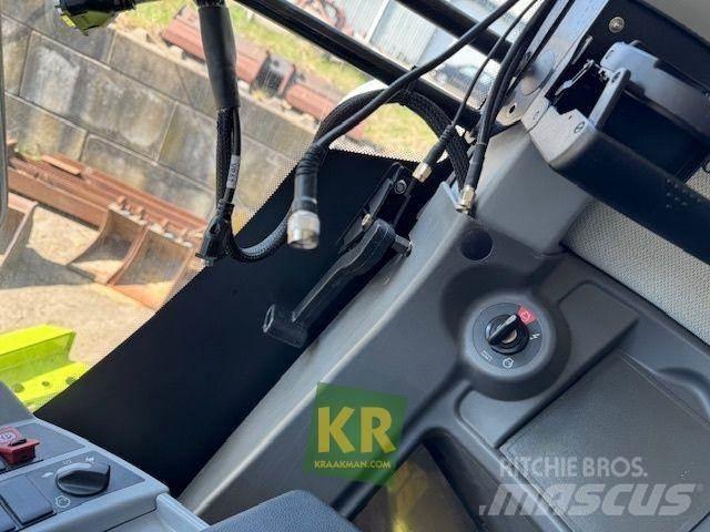CLAAS LEXION 750 Kombinované zberacie stroje