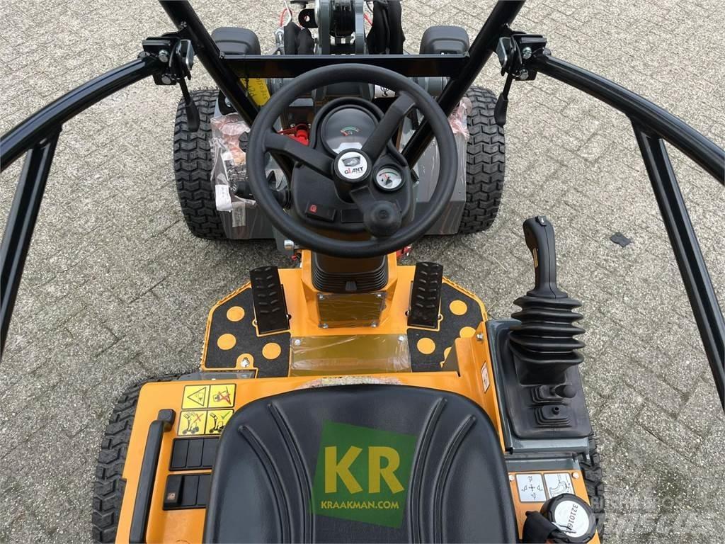 GiANT G1200 Čelné nakladače a rýpadlá