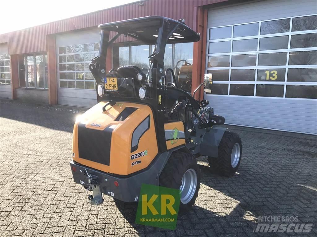 GiANT G2200E Čelné nakladače a rýpadlá