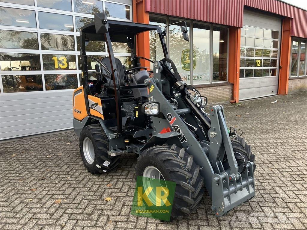 GiANT G2700 HD+ Čelné nakladače a rýpadlá