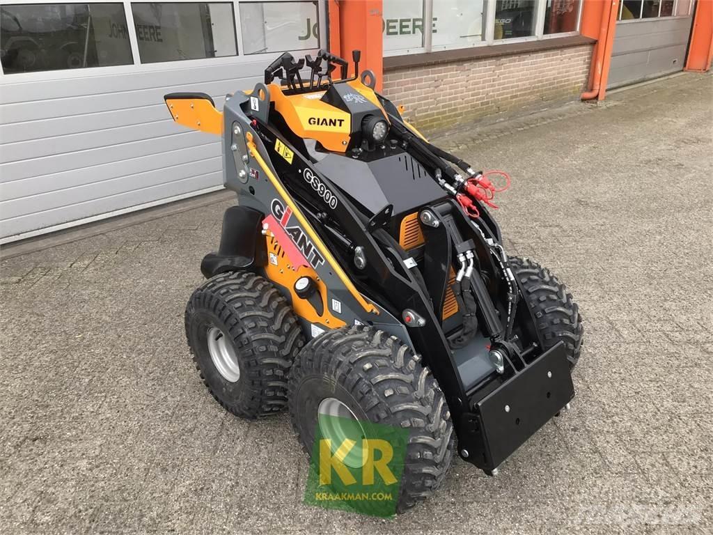 GiANT GS900 Čelné nakladače a rýpadlá