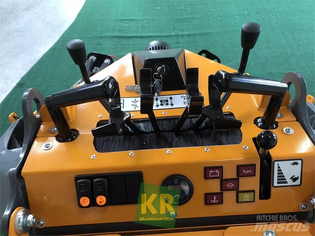 GiANT SK252D Čelné nakladače a rýpadlá
