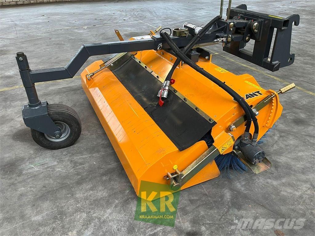 GiANT Veegmachine Zametacie stroje