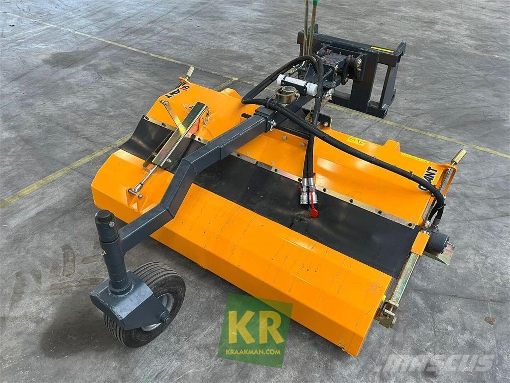 GiANT Veegmachine Zametacie stroje