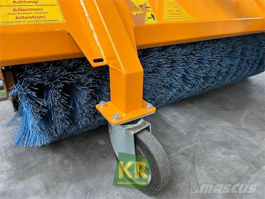 GiANT Veegmachine Zametacie stroje