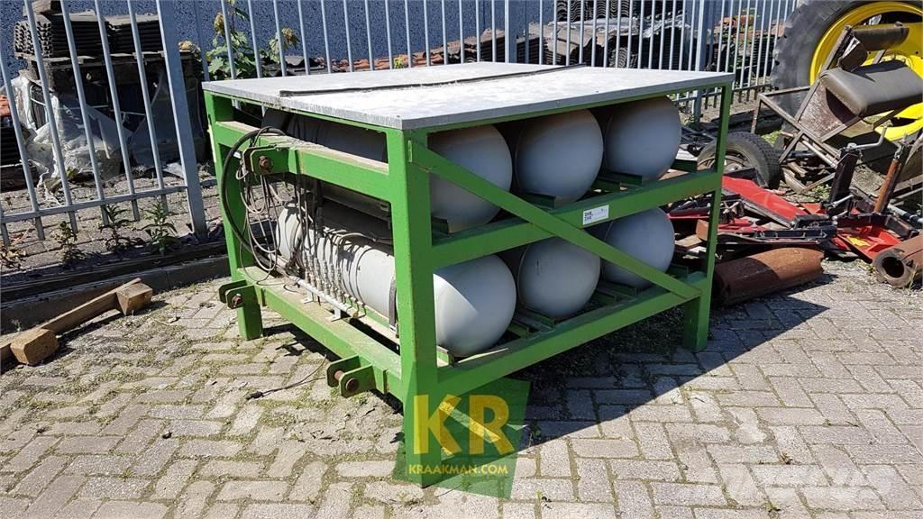 Hoaf 6x 116 liter Ďalšie poľnohospodárske stroje