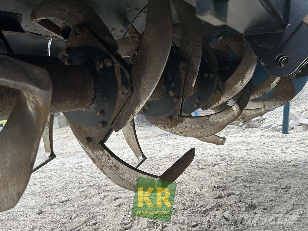 Imants 46 Rotačné brány a pôdne frézy