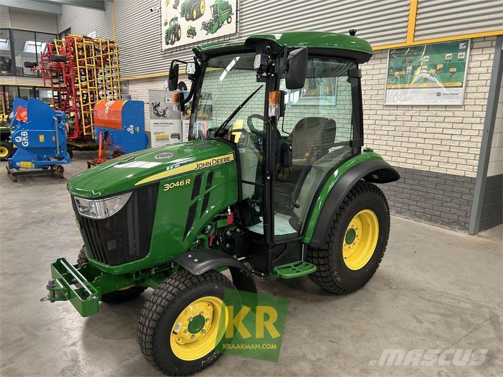 John Deere 3046R Kompaktné traktory