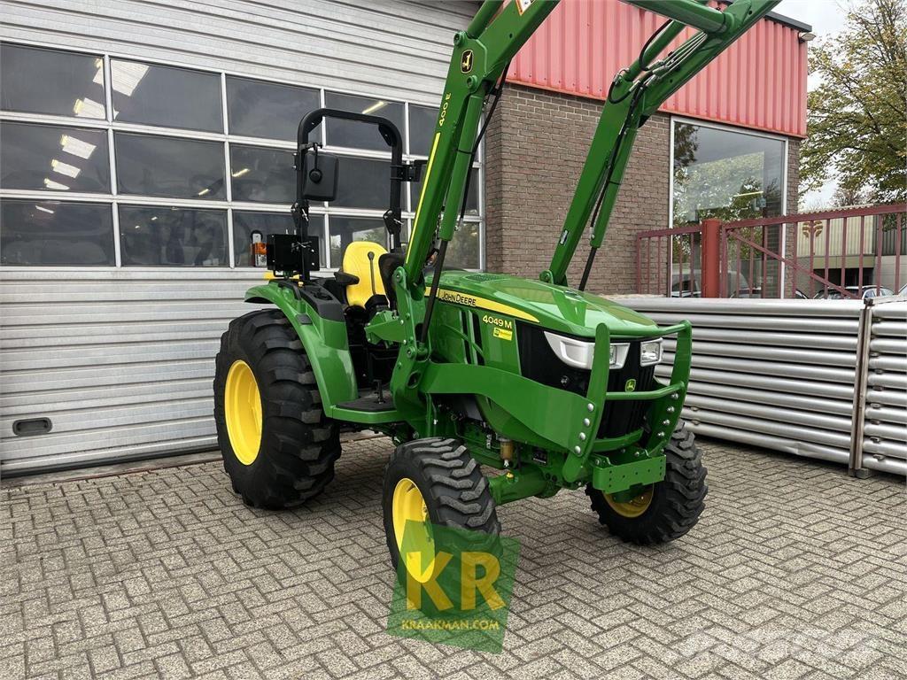 John Deere 4049M Kompaktné traktory