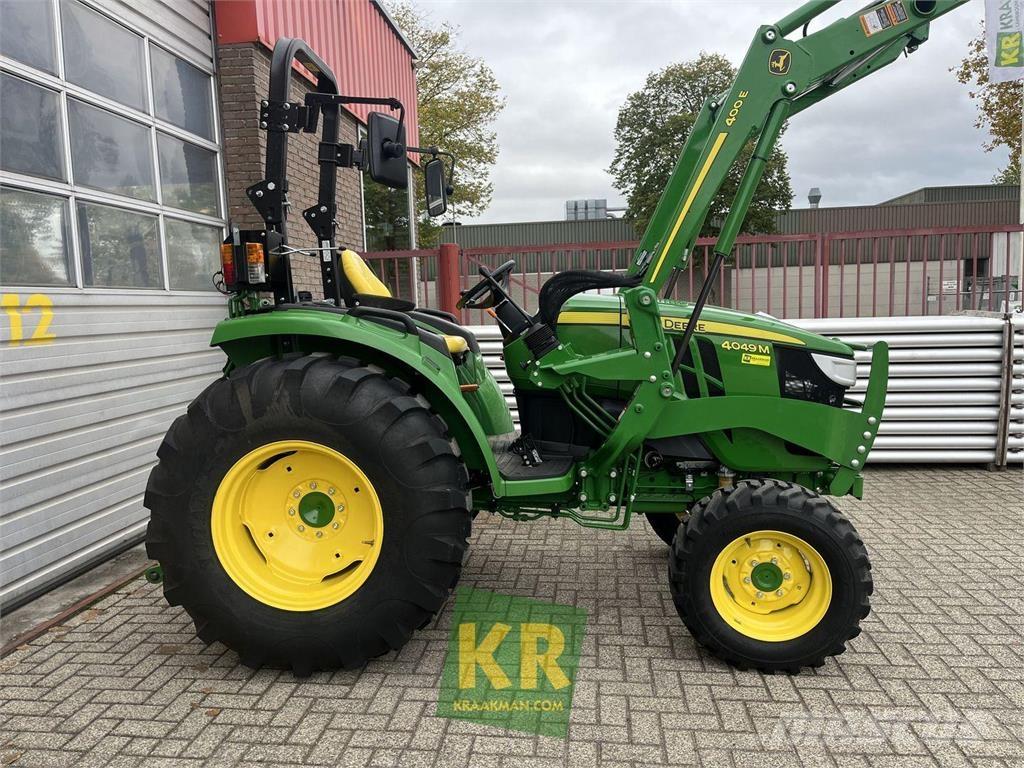 John Deere 4049M Kompaktné traktory