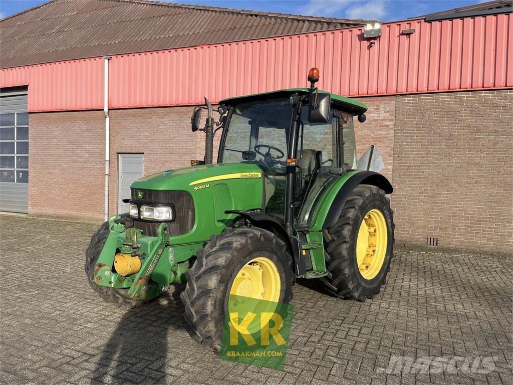 John Deere 5080M Traktory