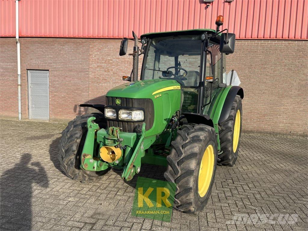 John Deere 5080M Traktory