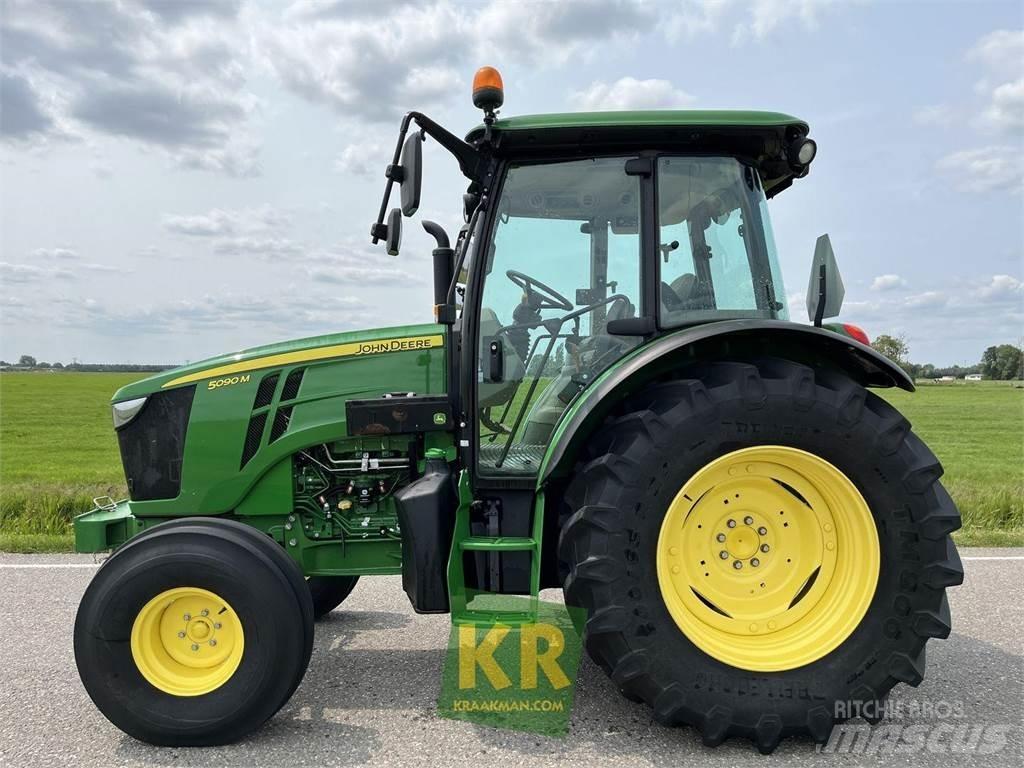John Deere 5090M Traktory