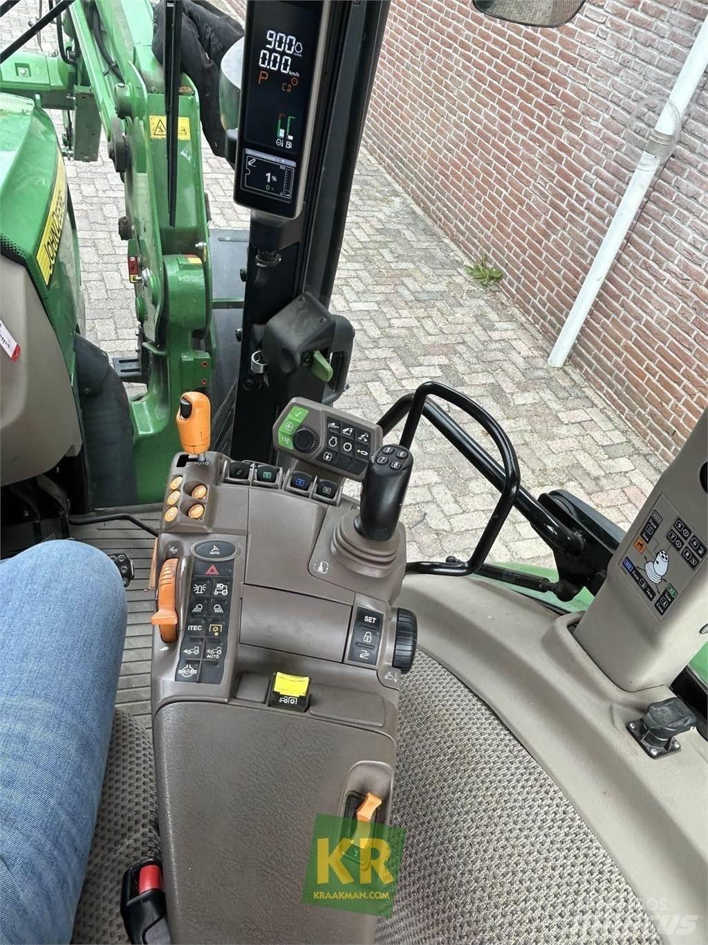 John Deere 5090R Traktory