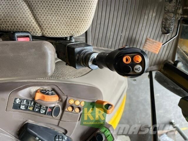 John Deere 5100R Traktory