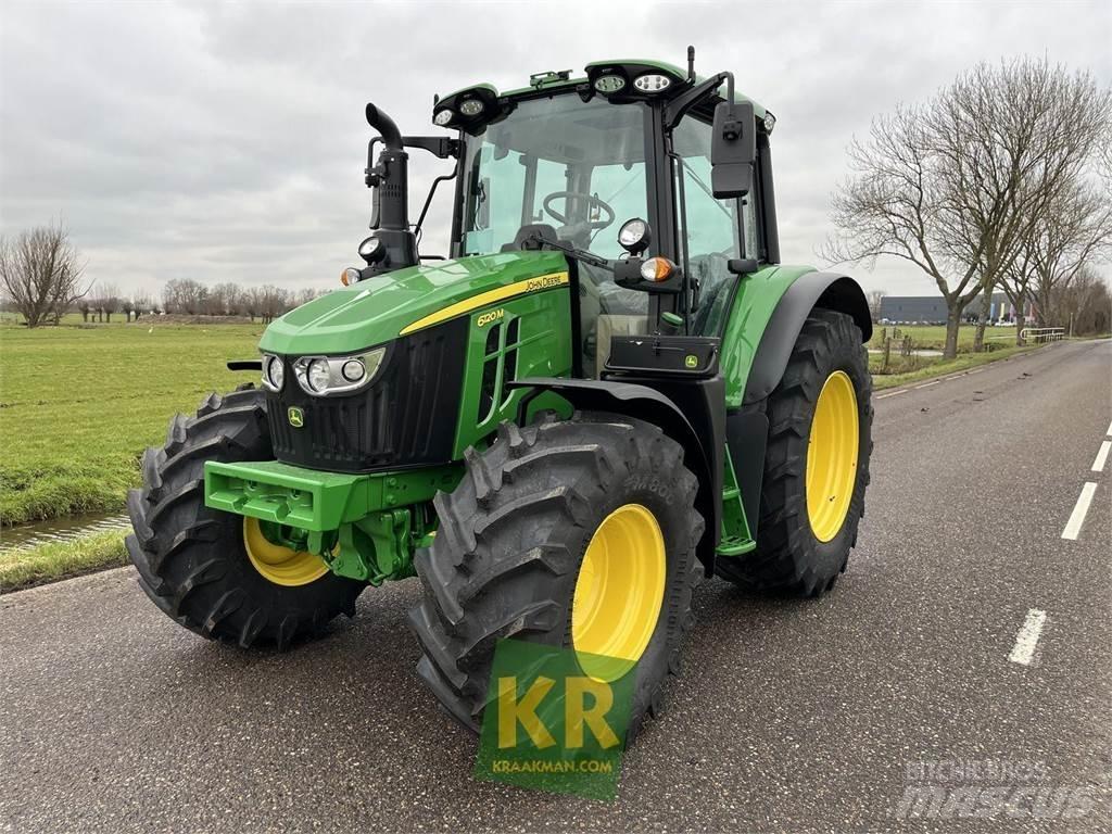 John Deere 6120M Traktory