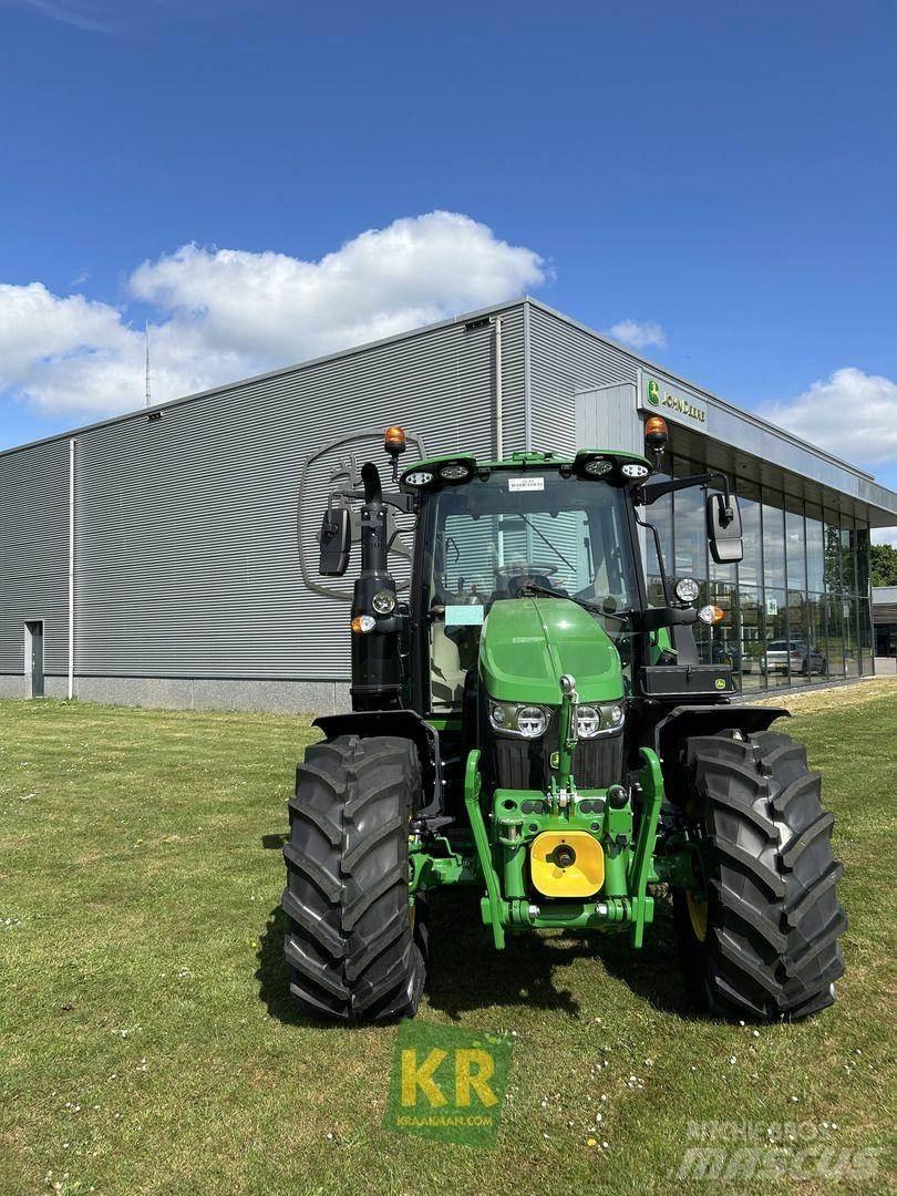 John Deere 6120M Traktory