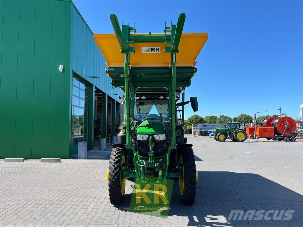 John Deere 6R 155 Traktory