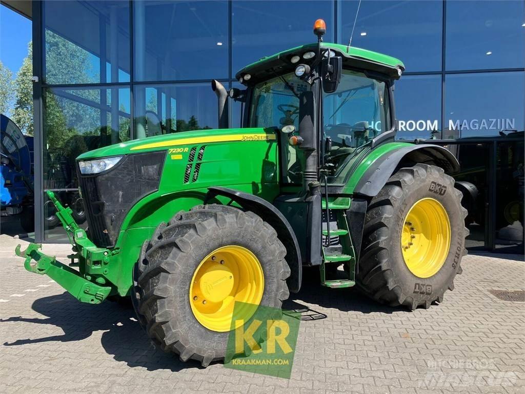 John Deere 7230R Traktory