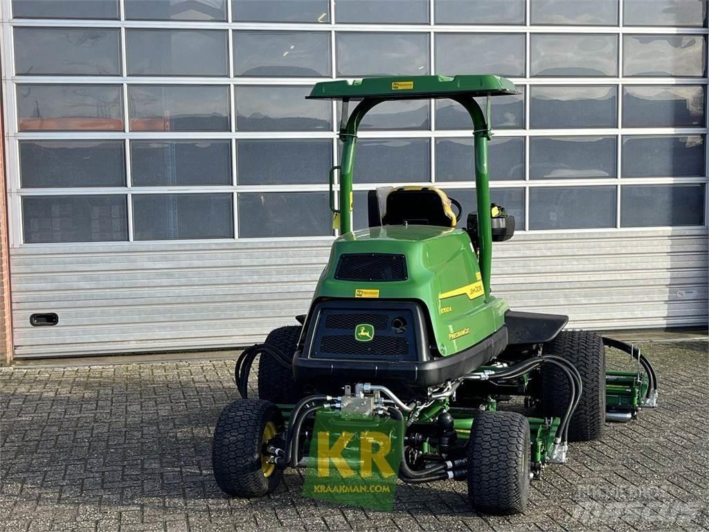 John Deere 8700A Kosačky greenov