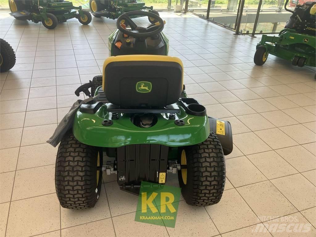 John Deere X107 Samochodné kosačky