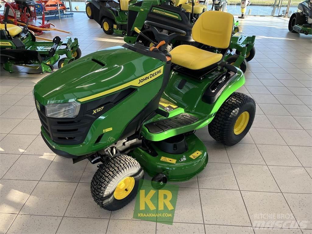 John Deere X127 Samochodné kosačky