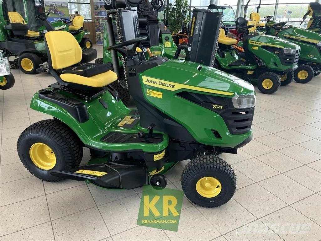 John Deere X127 Samochodné kosačky