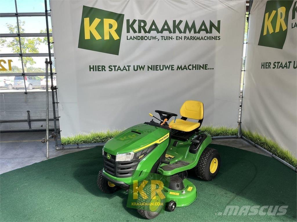 John Deere X127 Samochodné kosačky
