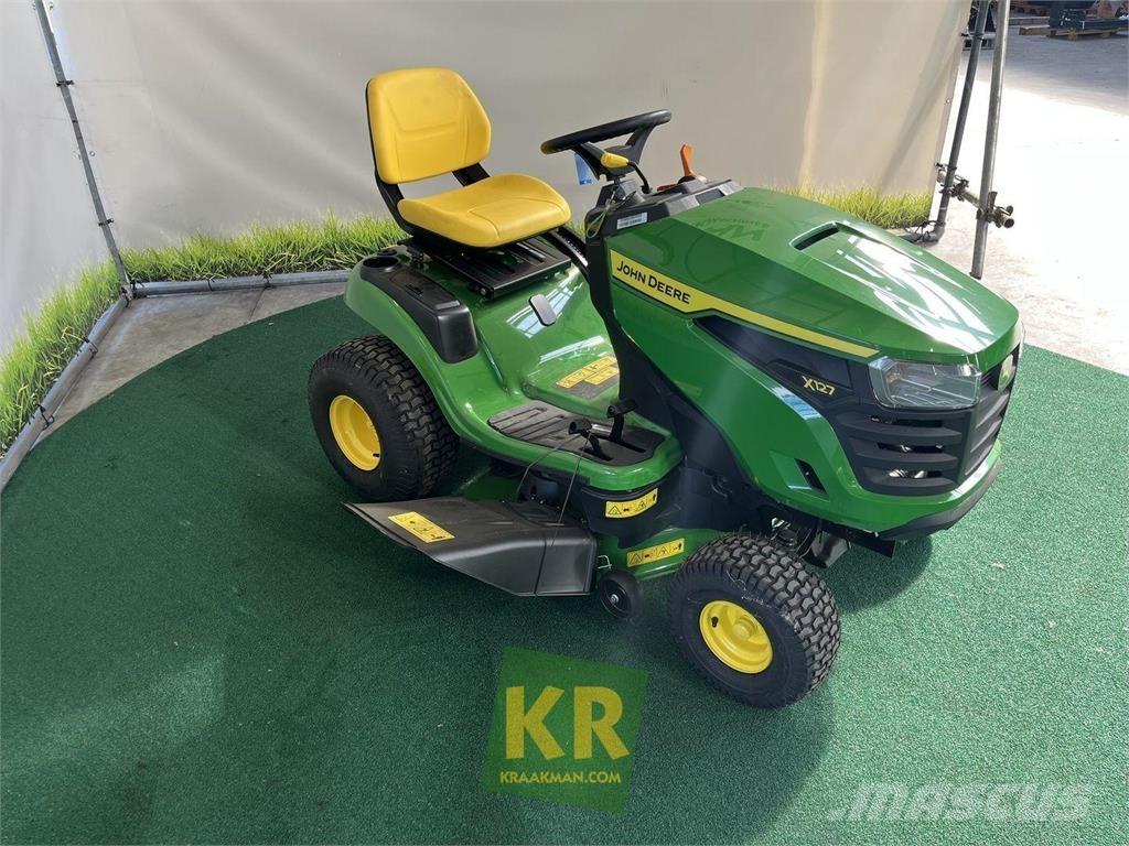 John Deere X127 Samochodné kosačky