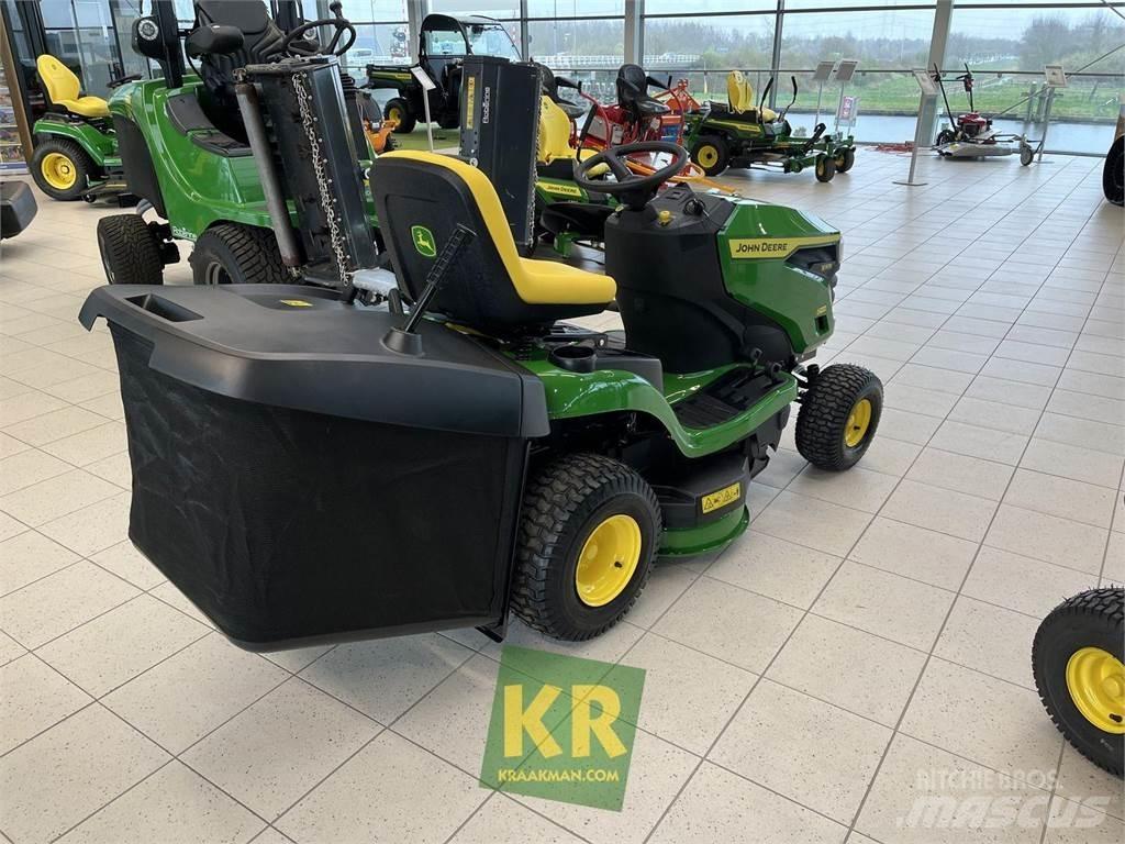 John Deere X147R Samochodné kosačky