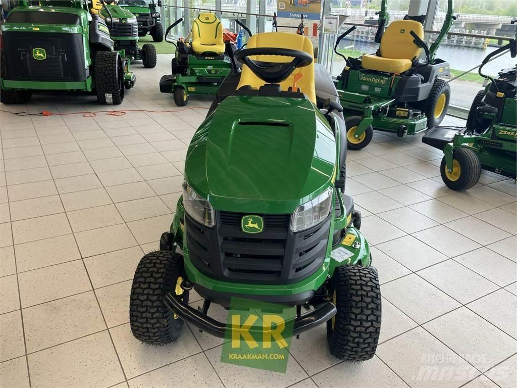 John Deere X167R Samochodné kosačky