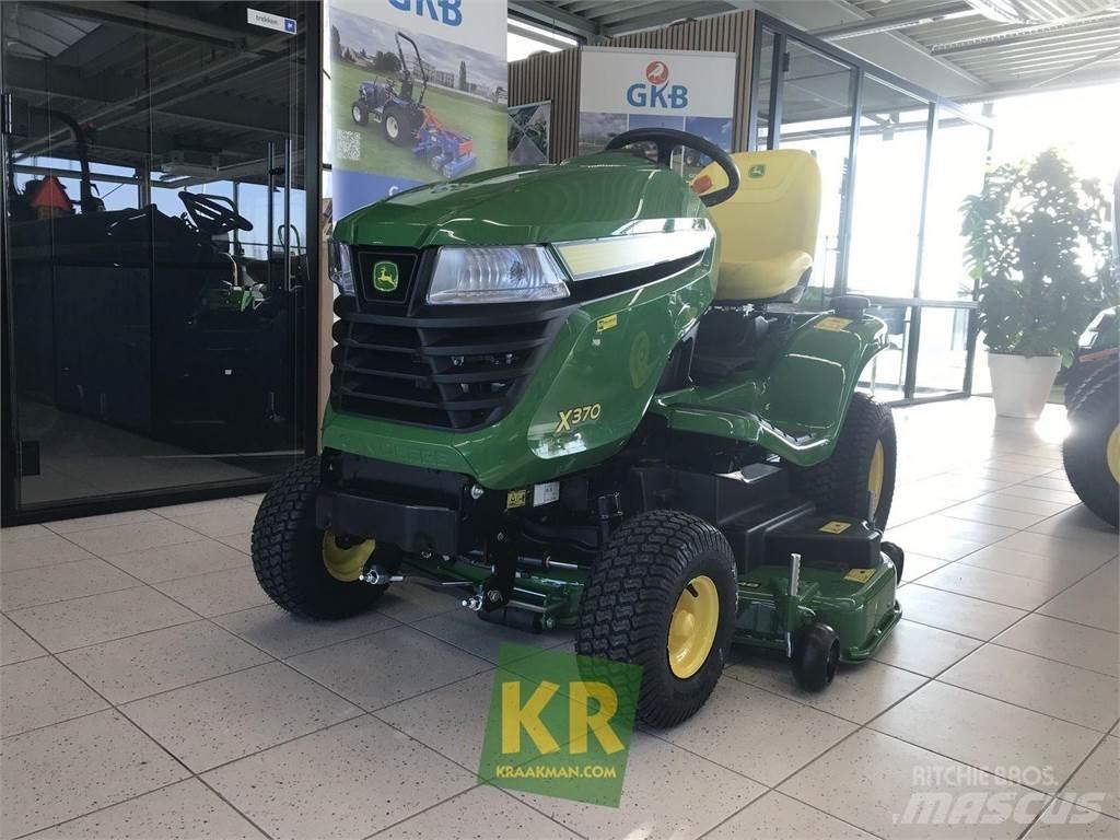 John Deere X370 Samochodné kosačky