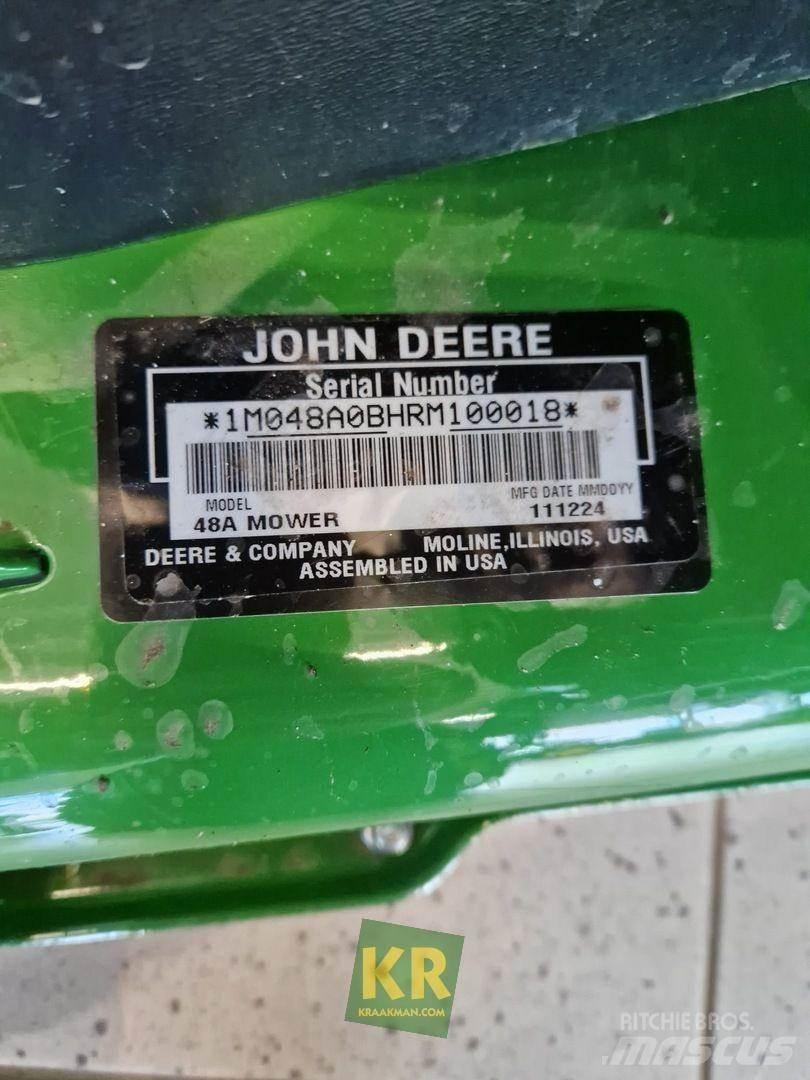 John Deere X370 Samochodné kosačky